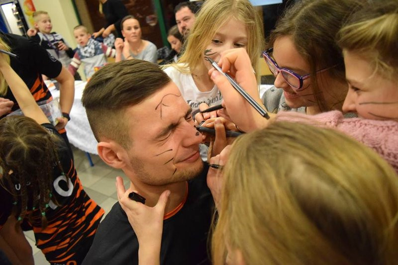 Kto ma wąsy może świętować (zdjęcia)