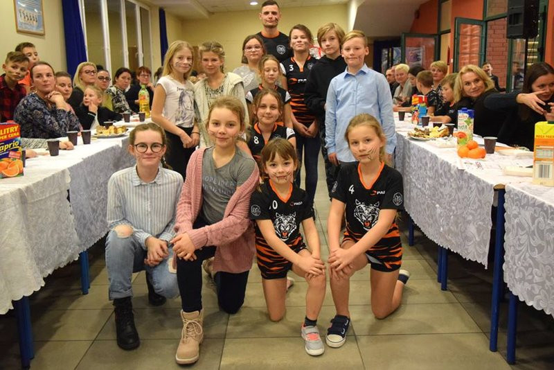 Kto ma wąsy może świętować (zdjęcia)