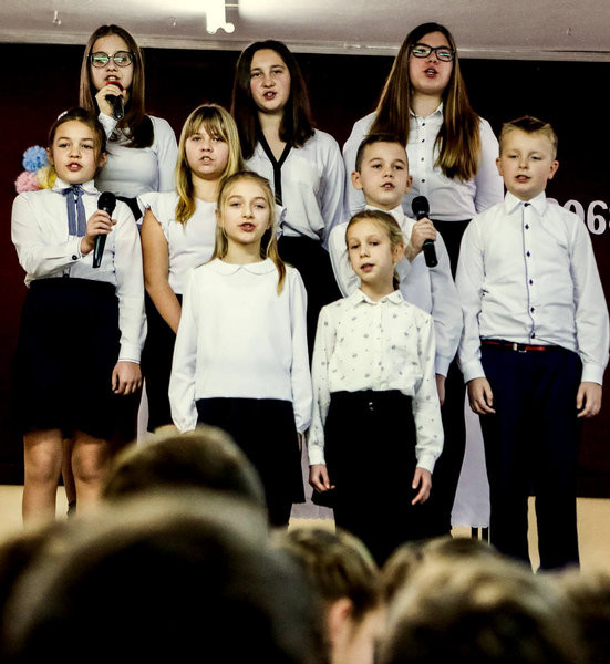 W szkole w Drobninie wmurowano Kapsułę Czasu (zdjęcia)