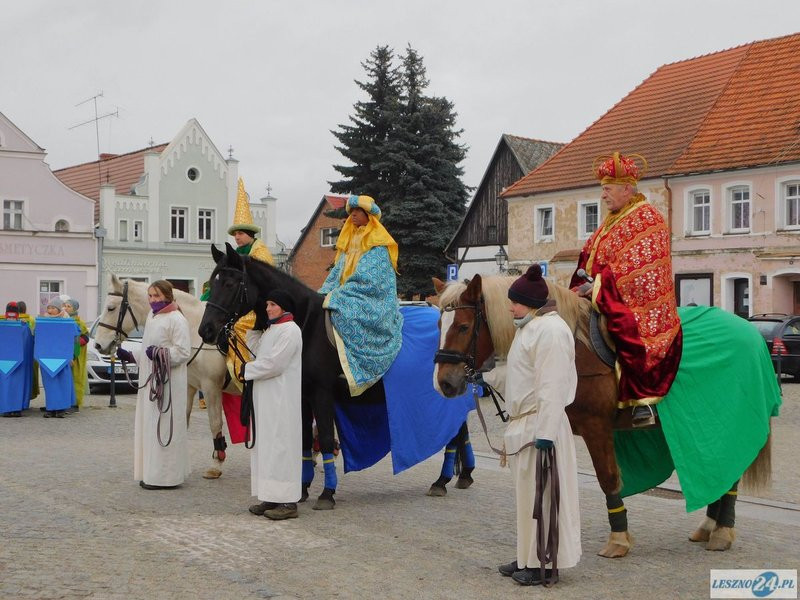 Trzej królowie zawitali do Rydzyny (zdjęcia)