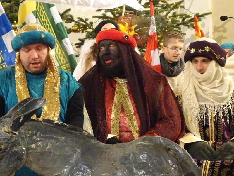 Orszak Trzech Króli w Lesznie przyciągnął tłumy (zdjęcia)