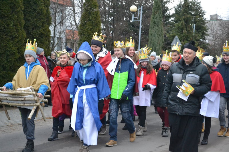 Orszak Trzech Króli ruszył z Krzemieniewa (zdjęcia)