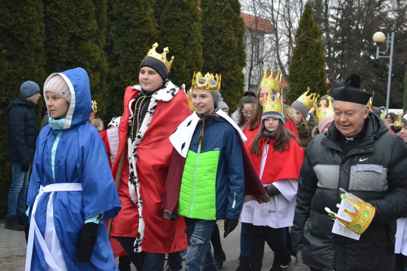 Orszak Trzech Króli ruszył z Krzemieniewa (zdjęcia)