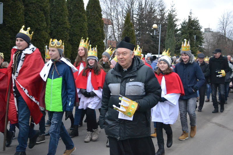 Orszak Trzech Króli ruszył z Krzemieniewa (zdjęcia)