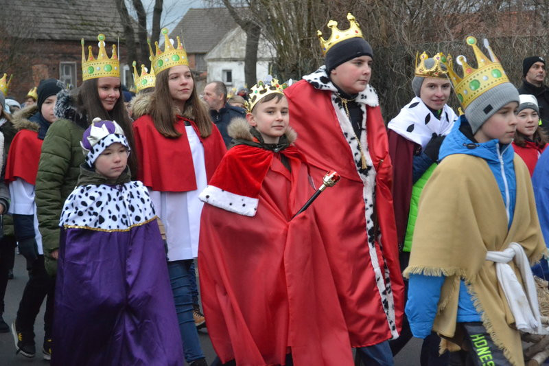 Orszak Trzech Króli ruszył z Krzemieniewa (zdjęcia)