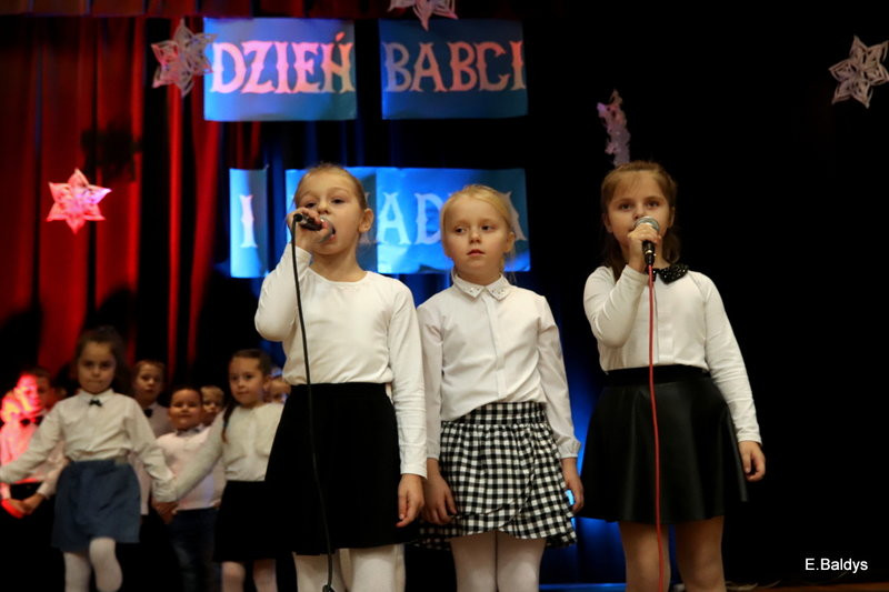W Garzynie już świętują Dzień Babci i Dziadka (zdjęcia)