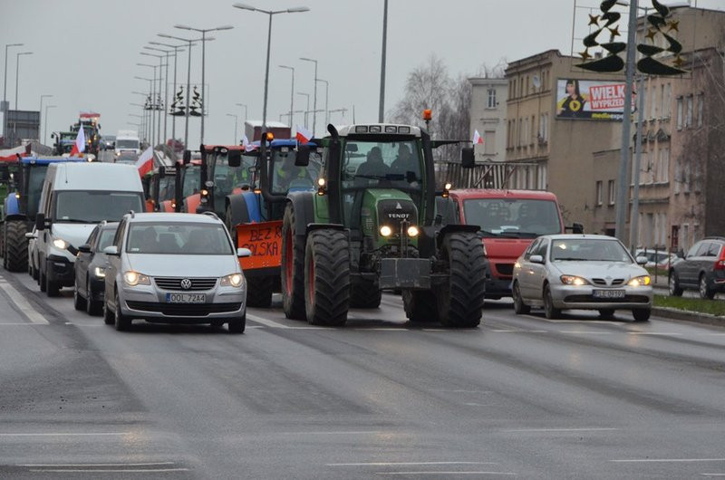 Traktory na ulicach Leszna (zdjęcia)