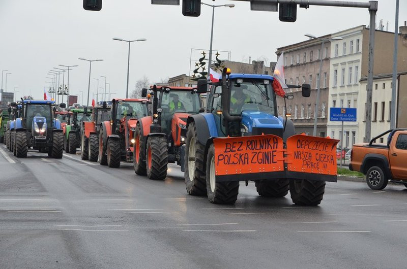 Traktory na ulicach Leszna (zdjęcia)