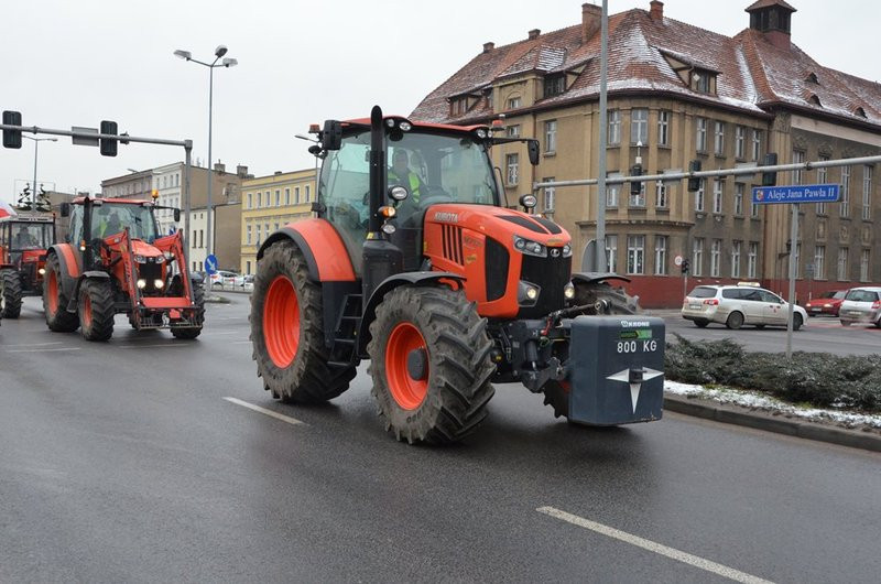 Traktory na ulicach Leszna (zdjęcia)