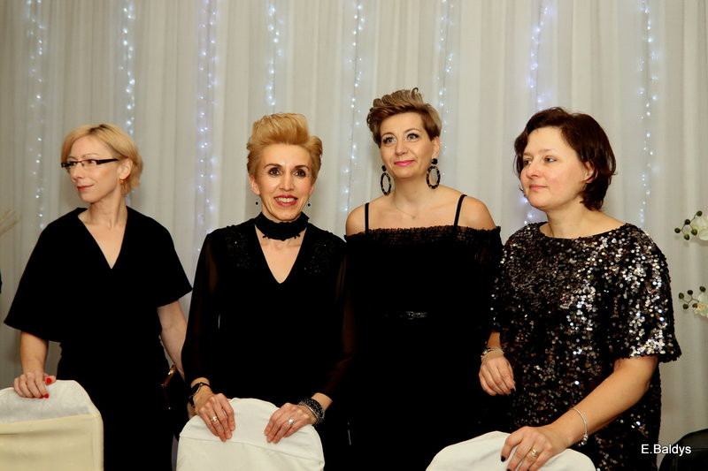 Studniówka III LO (zdjęcia)