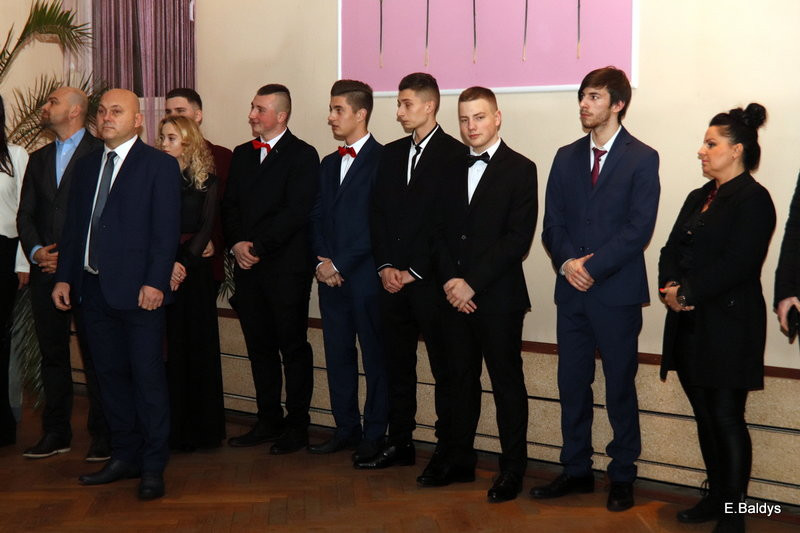 Studniówka III LO (zdjęcia)