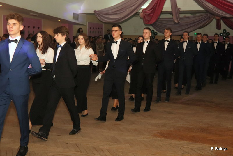 Studniówka III LO (zdjęcia)