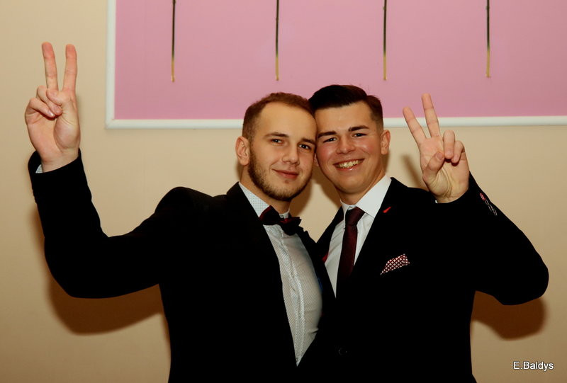 Studniówka III LO (zdjęcia)
