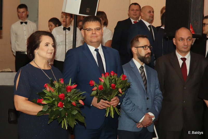 Studniówka III LO (zdjęcia)