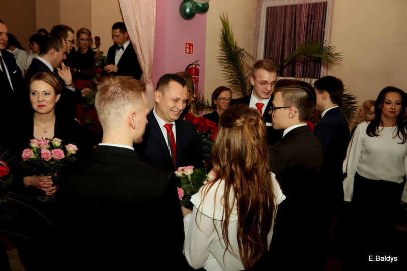 Studniówka III LO (zdjęcia)