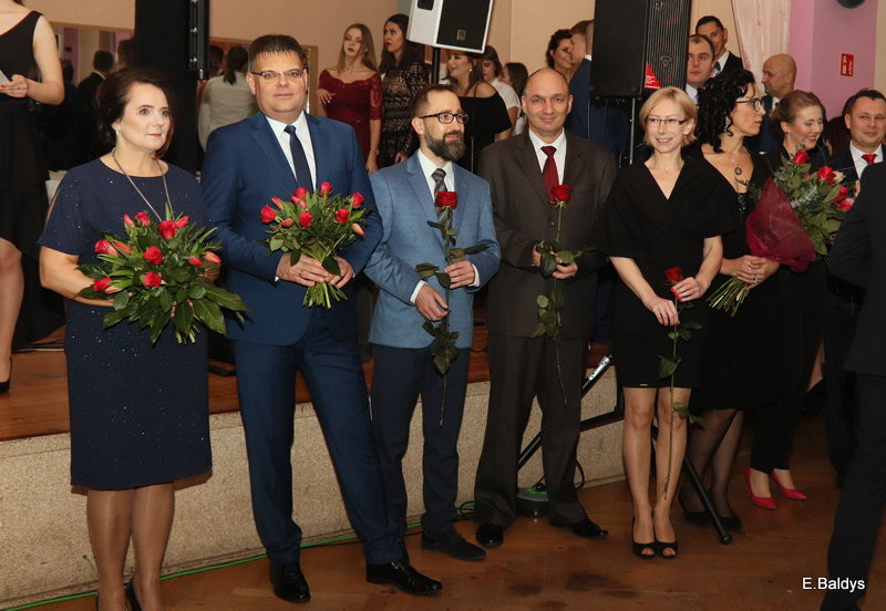 Studniówka III LO (zdjęcia)
