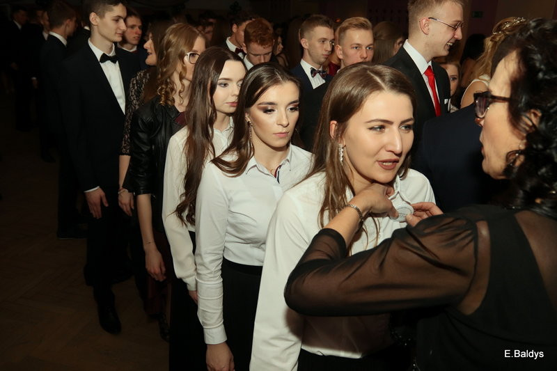 Studniówka III LO (zdjęcia)