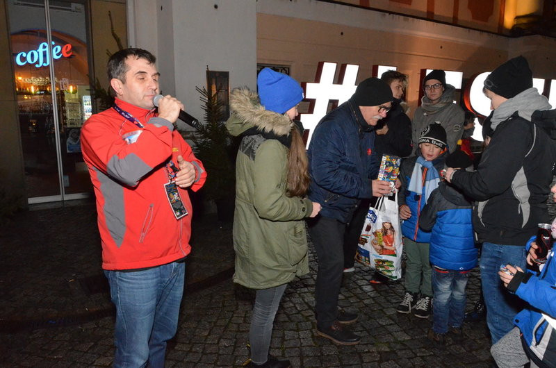 Wolontariusze 27. Finału WOŚP zebrali w Lesznie ponad 110 tys. zł (zdjęcia)