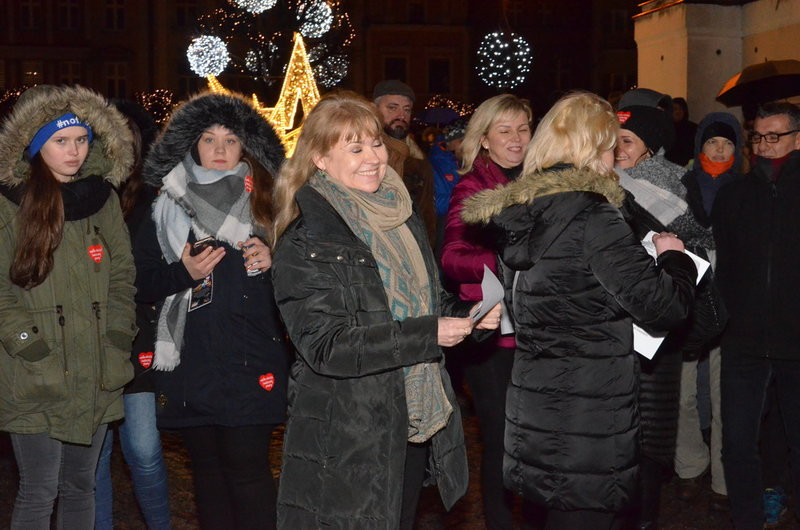 Wolontariusze 27. Finału WOŚP zebrali w Lesznie ponad 110 tys. zł (zdjęcia)
