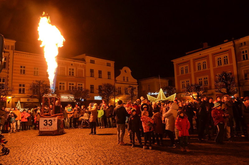 Wolontariusze 27. Finału WOŚP zebrali w Lesznie ponad 110 tys. zł (zdjęcia)
