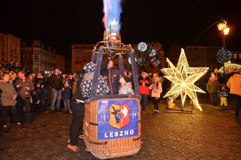 Wolontariusze 27. Finału WOŚP zebrali w Lesznie ponad 110 tys. zł (zdjęcia)