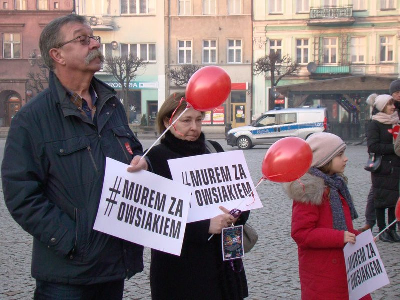 Leszno murem za Owsiakiem (zdjęcia i film)