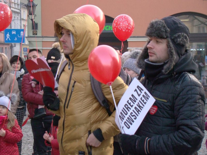Leszno murem za Owsiakiem (zdjęcia i film)