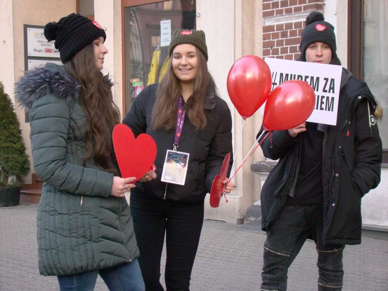 Leszno murem za Owsiakiem (zdjęcia i film)