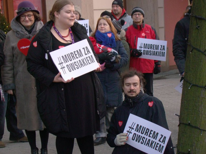 Leszno murem za Owsiakiem (zdjęcia i film)