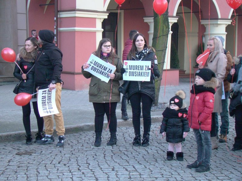 Leszno murem za Owsiakiem (zdjęcia i film)