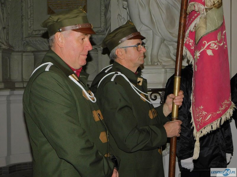 Poświęcenie sztandaru świętem Sokoła (zdjęcia)