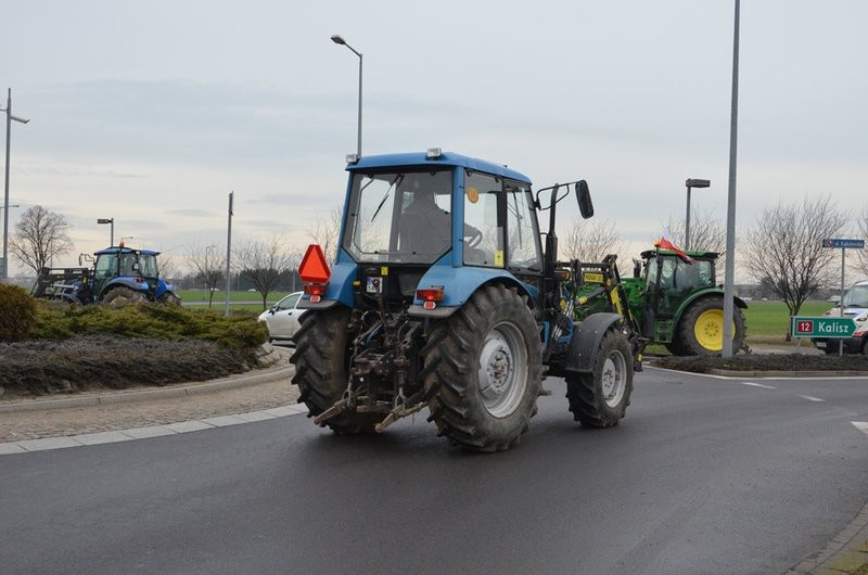 Rolnicy wyjechali na drogi. To