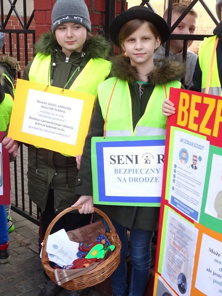 Czy seniorzy nie dadzą się oszustom? (zdjęcia)