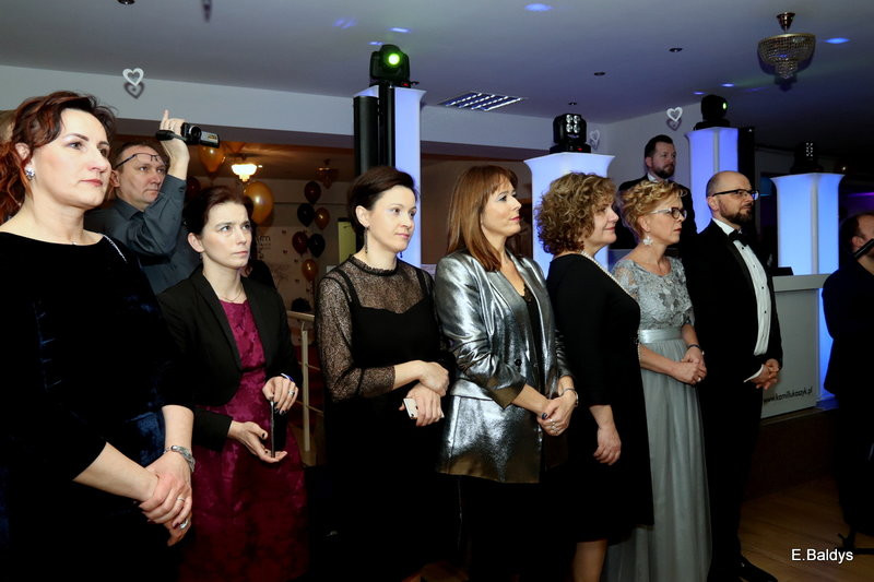 Studniówka Jedynki w stylu Bonda (zdjęcia)