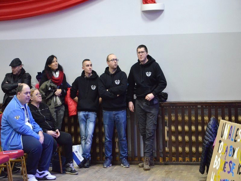 Żużlowcy odwiedzili uczniów z Goniembic (zdjęcia)