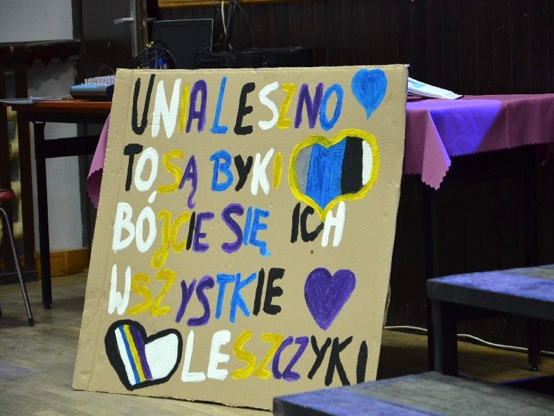 Żużlowcy odwiedzili uczniów z Goniembic (zdjęcia)