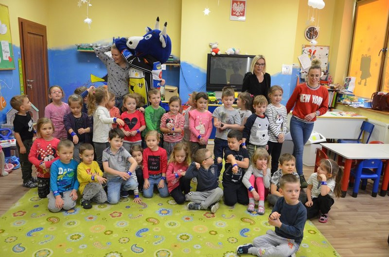 Byczek zadbał o bezpieczeństwo przedszkolaków (zdjęcia)
