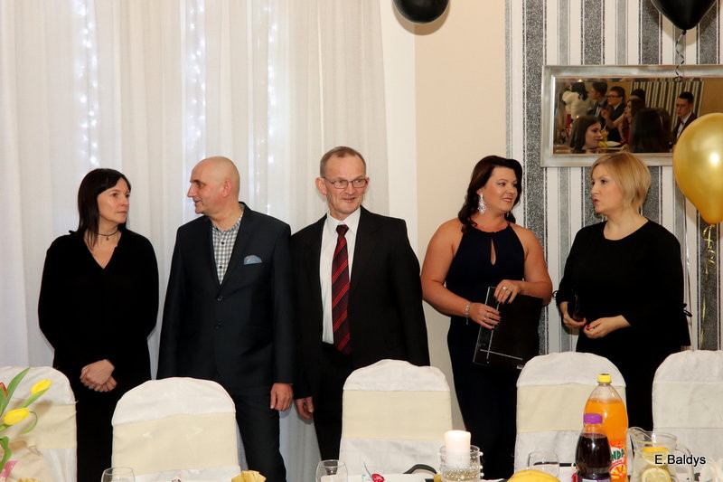 Bal studniówkowy ZS nr 4 (zdjęcia)