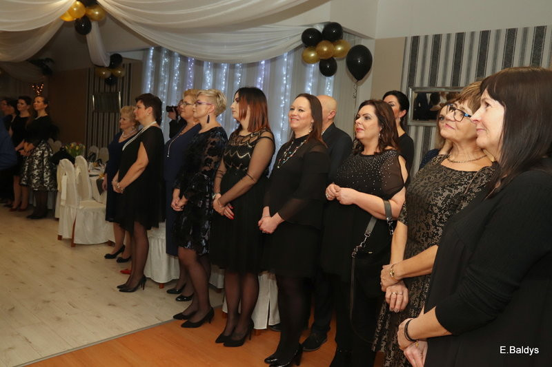 Bal studniówkowy ZS nr 4 (zdjęcia)