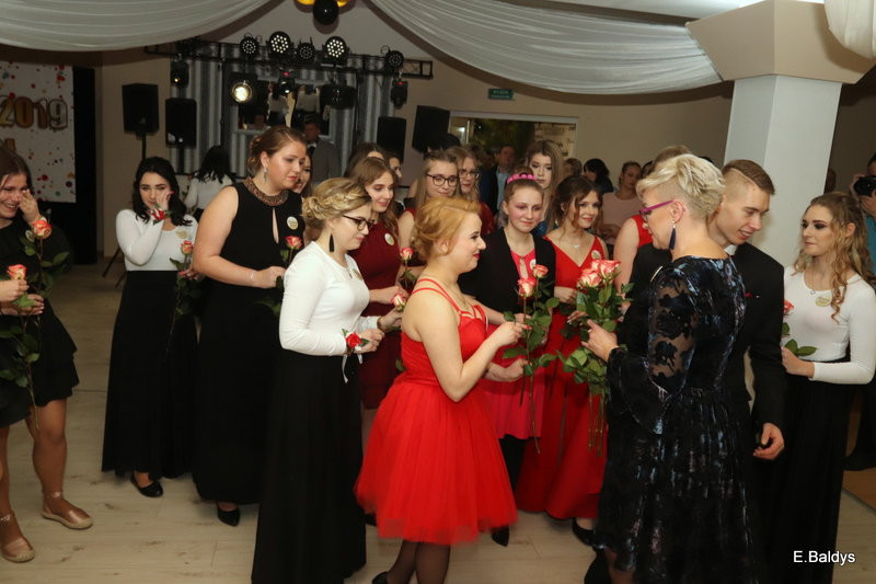 Bal studniówkowy ZS nr 4 (zdjęcia)