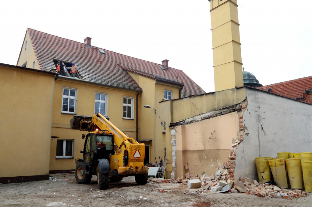 Szkoła przy Al. Jana Pawła II. Dawniej i dziś
