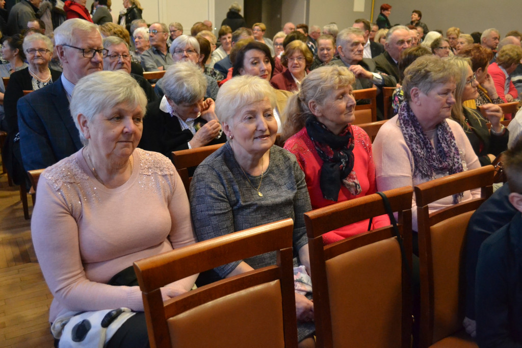 Koncert Być kobietą w Garzynie