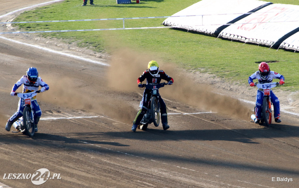 Unia Leszno wygrywa na inaugurację 2019