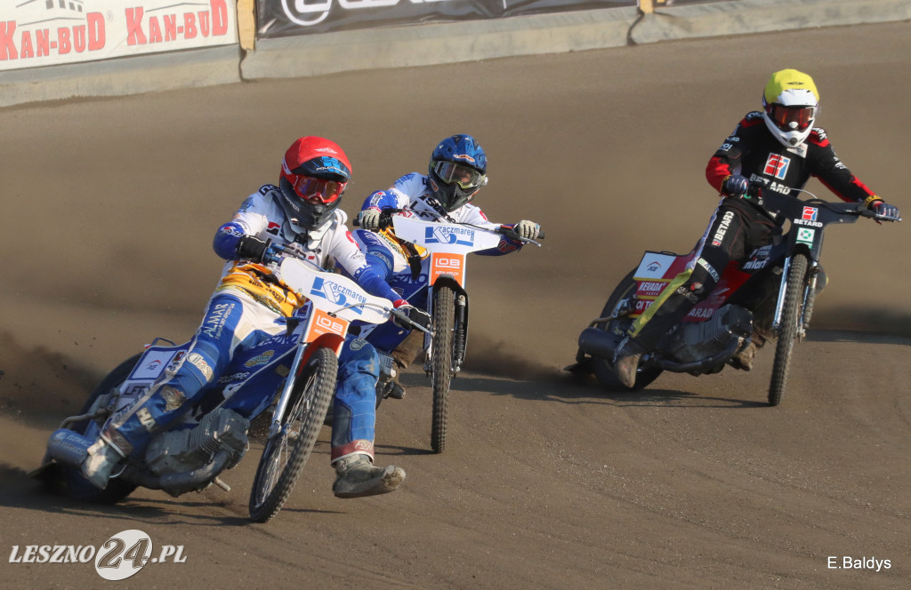 Unia Leszno wygrywa na inaugurację 2019