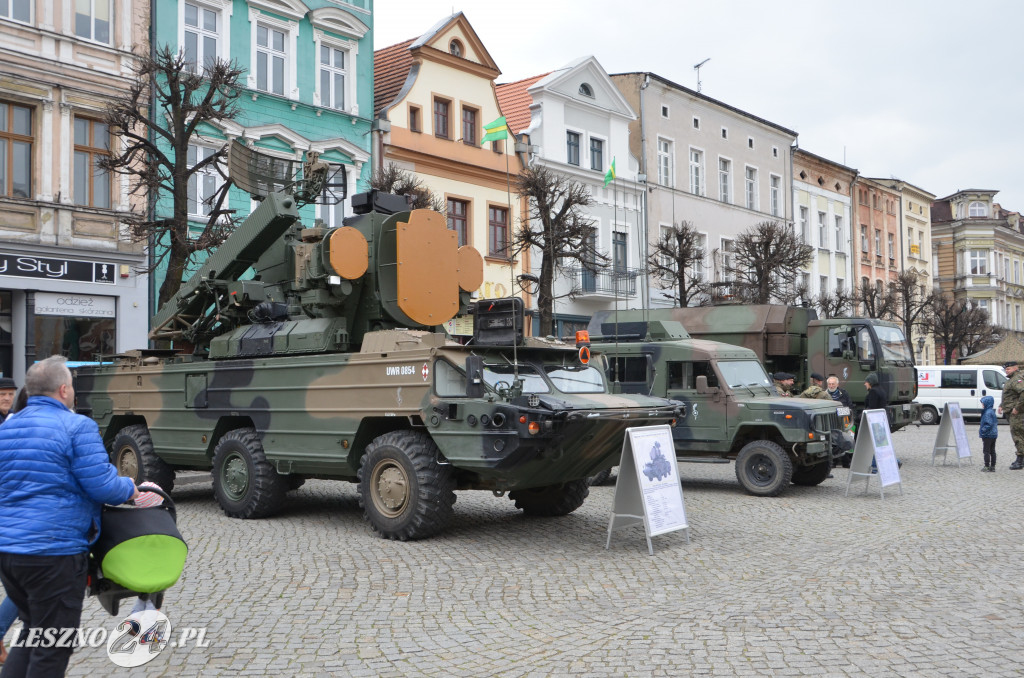 Piknik Militarny na leszczyńskim rynku