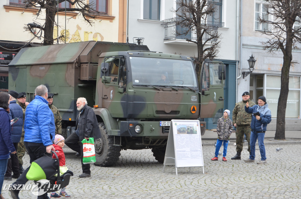 Piknik Militarny na leszczyńskim rynku