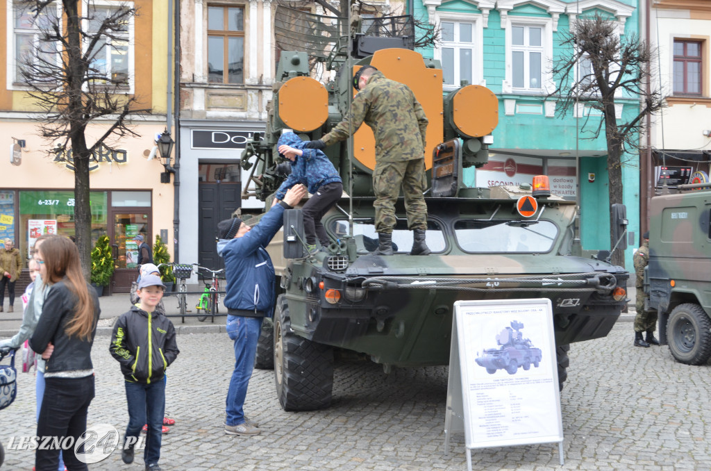 Piknik Militarny na leszczyńskim rynku