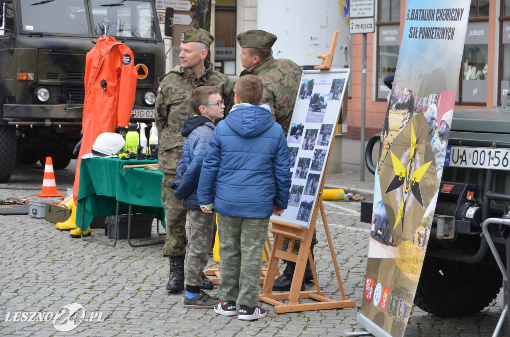 Piknik Militarny na leszczyńskim rynku