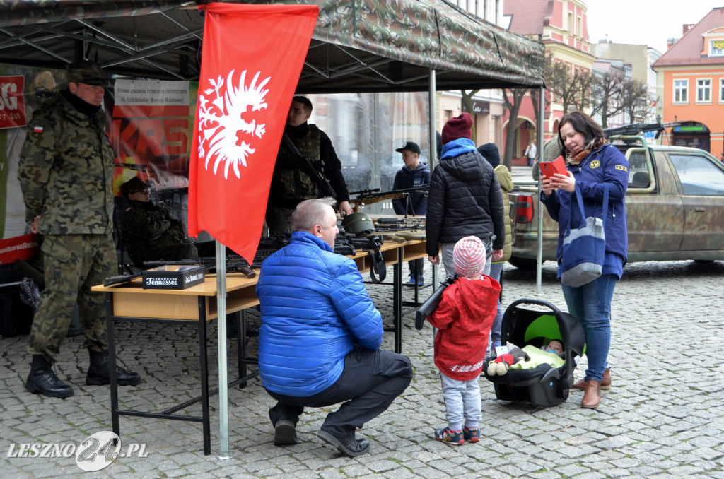 Piknik Militarny na leszczyńskim rynku