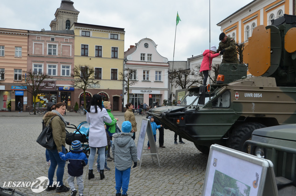 Piknik Militarny na leszczyńskim rynku